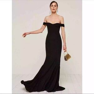 Reformation Gardner Black Sweetheart Neckline Gown